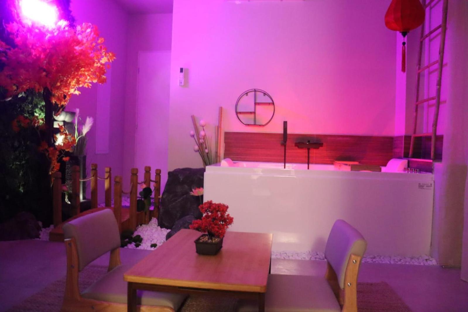 Loveroom Japon Avec Balneotherapie Toulon Buitenkant foto
