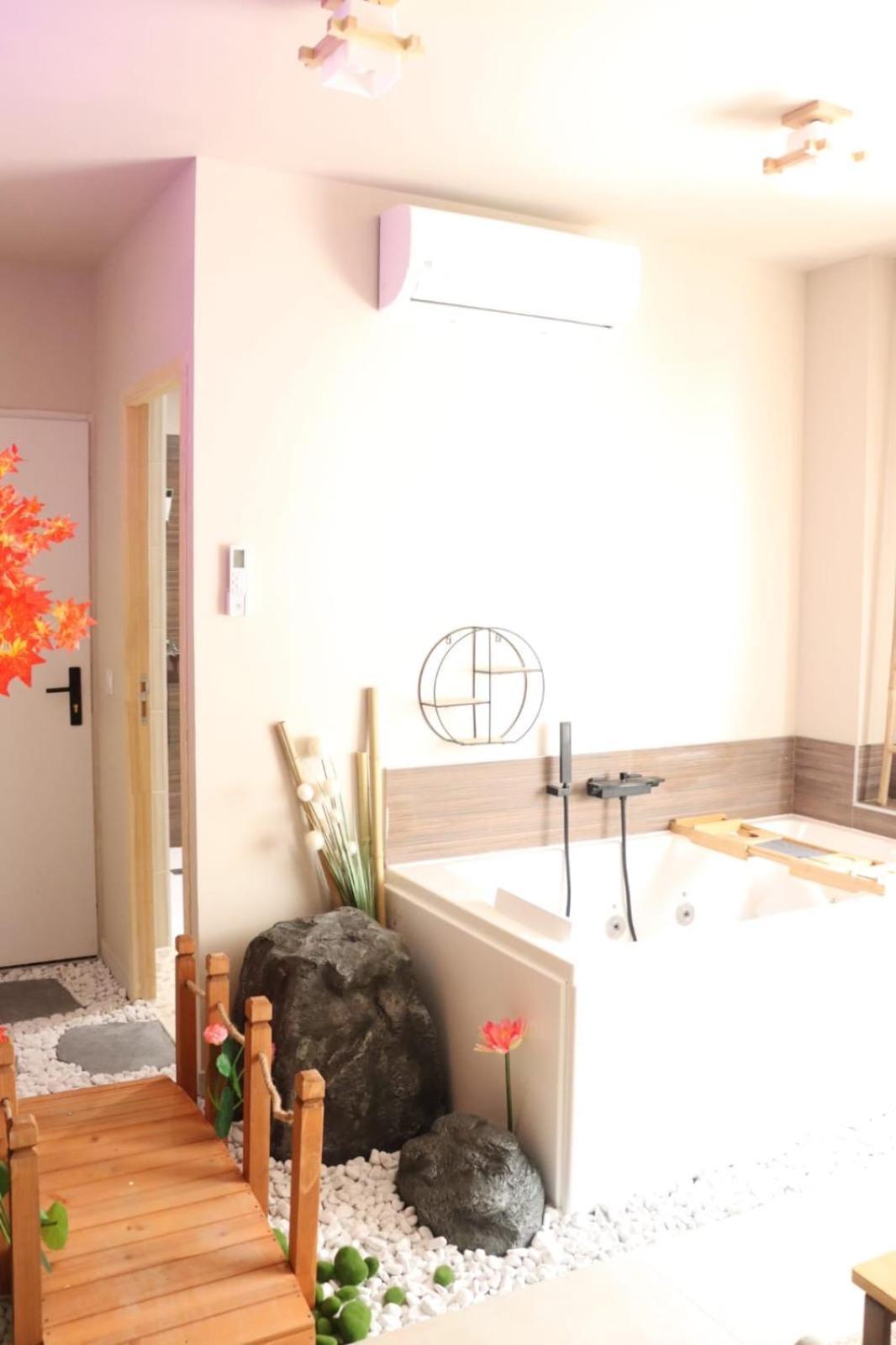 Loveroom Japon Avec Balneotherapie Toulon Buitenkant foto