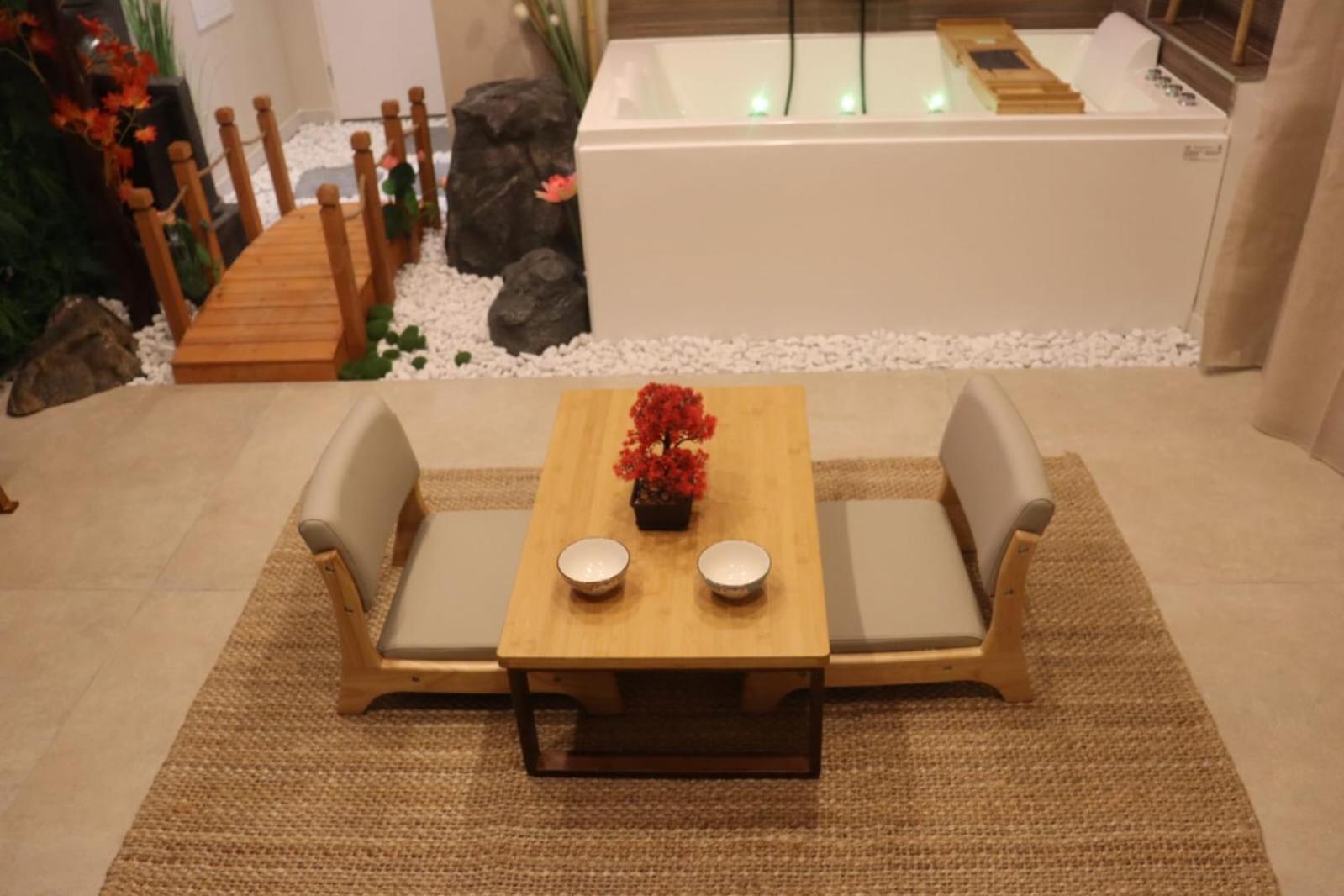 Loveroom Japon Avec Balneotherapie Toulon Buitenkant foto