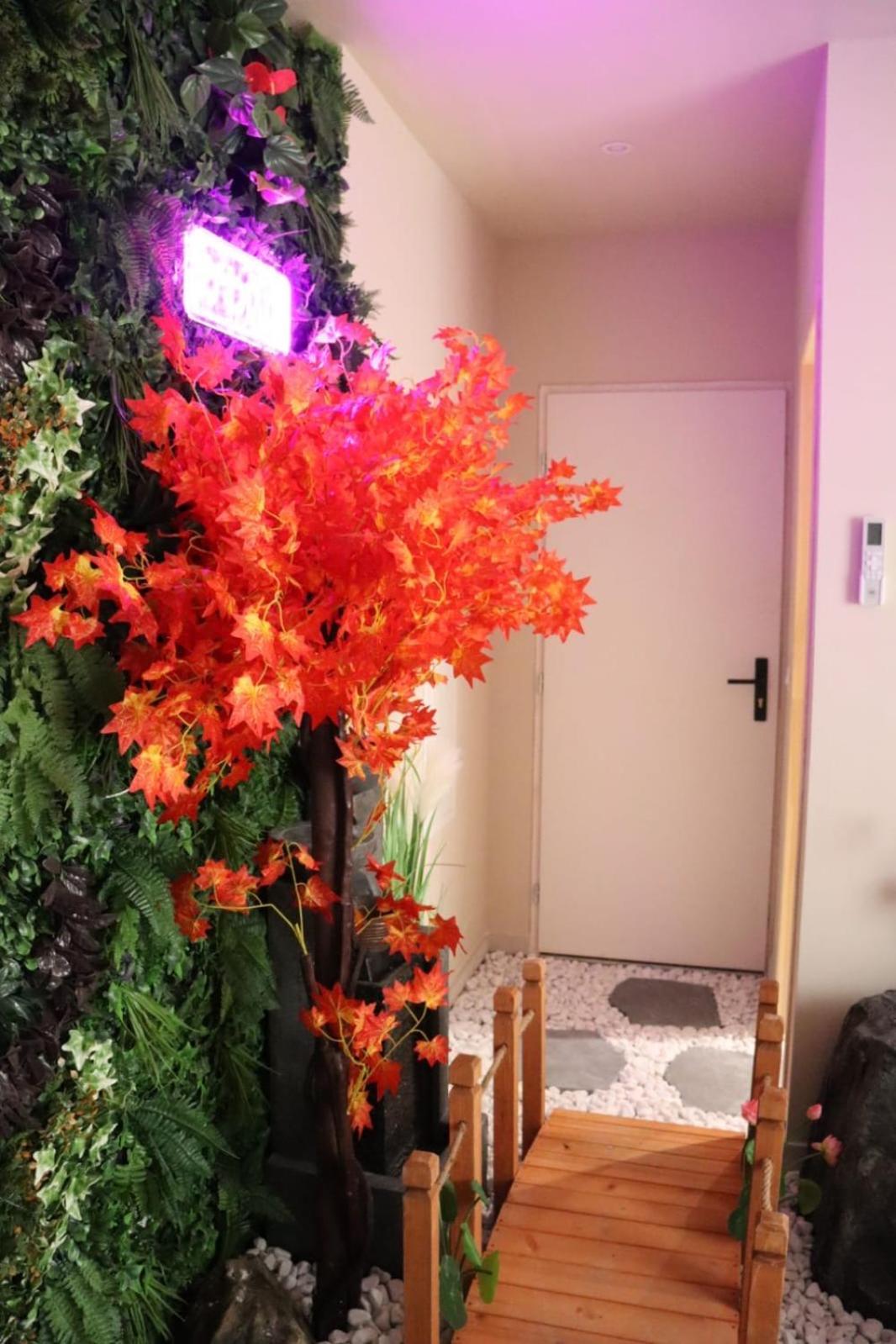 Loveroom Japon Avec Balneotherapie Toulon Buitenkant foto
