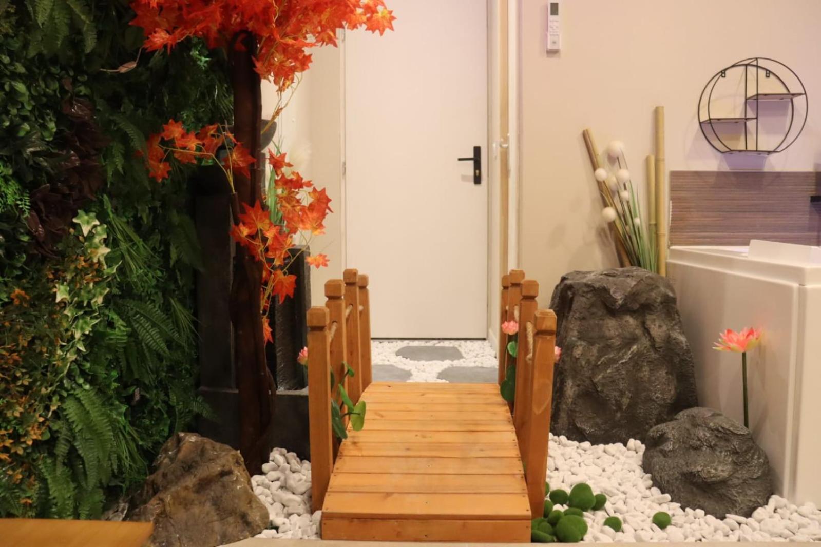 Loveroom Japon Avec Balneotherapie Toulon Buitenkant foto